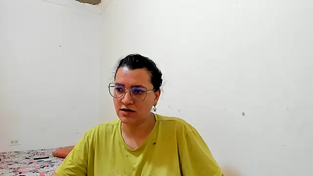 MARILYN GARCIA online show from June 12, 4:06 pm