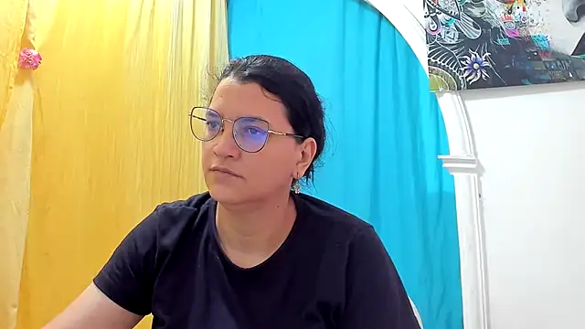 MARILYN GARCIA online show from July 18, 12:53 pm