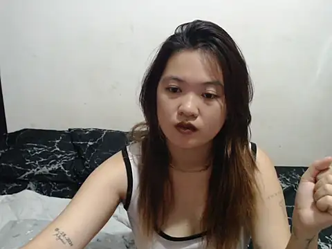 Snapshot of honey_asian69 chatting on August 6, 5:09 am honey asian69 online show from August 6, 5:09 am