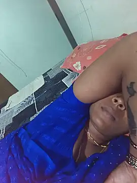 Snapshot of Lovely_Thendral chatting on August 7, 11:45 am Lovely Thendral online show from August 7, 11:45 am