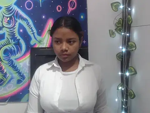 lau sofia21 online show from August 8, 12:40 pm