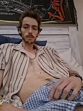 longestboy online show from August 10, 4:38 am