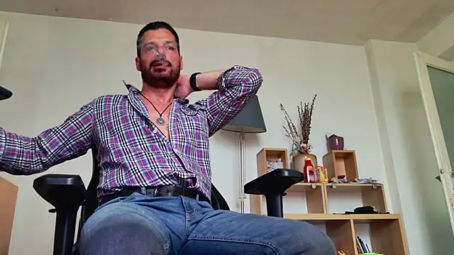 ChrisKox online show from May 20, 6:52 am