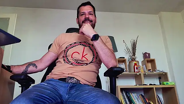 ChrisKox online show from May 27, 3:47 am