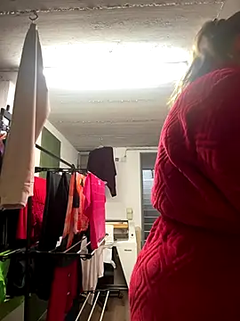 Snapshot of BootyLola chatting on December 19, 9:16 am BootyLola online show from December 19, 9:16 am