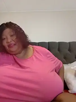 Snapshot of nancy111 chatting on April 10, 1:44 am nancy111 online show from April 10, 1:44 am