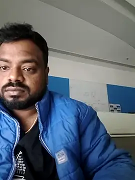 Snapshot of mikki1355 chatting on February 7, 12:14 am mikki1355 online show from February 7, 12:14 am