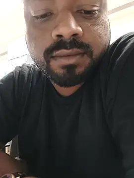 Snapshot of mikki1355 chatting on February 7, 9:07 pm mikki1355 online show from February 7, 9:07 pm