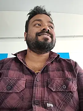 Snapshot of mikki1355 chatting on March 1, 7:54 am mikki1355 online show from March 1, 7:54 am