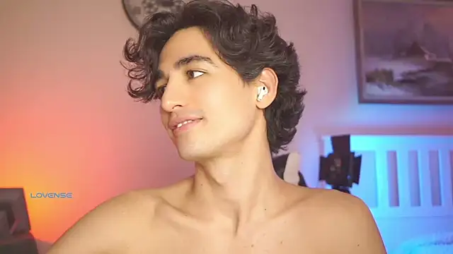 AlanDeNavarre online show from March 3, 1:10 am