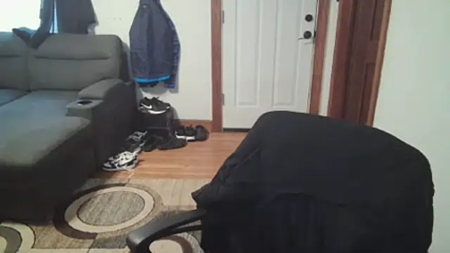 Snapshot of SweetAriesXO chatting on February 23, 3:20 pm SweetAriesXO online show from February 23, 3:20 pm