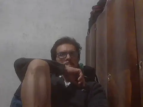 Snapshot of el_principe_hot chatting on September 14, 2:00 am el principe hot online show from September 14, 2:00 am