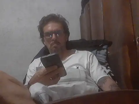 Snapshot of el_principe_hot chatting on September 27, 2:27 am el principe hot online show from September 27, 2:27 am