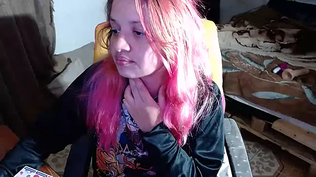 kattydirtylol online show from December 10, 12:50 am