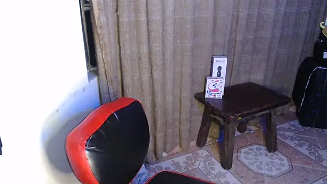 kattydirtylol online show from October 26, 1:11 am