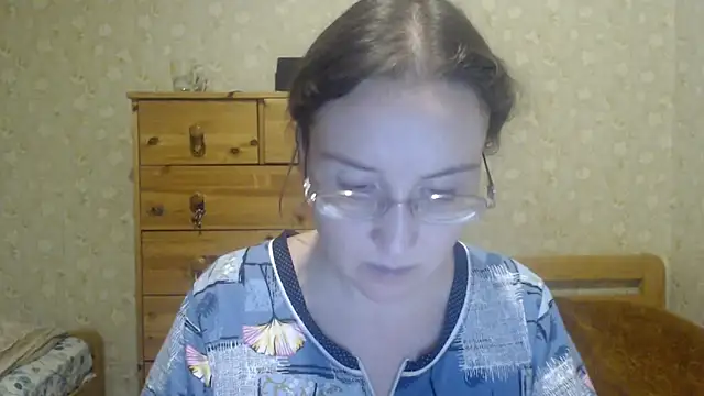 Snapshot of Smart_Rose chatting on February 2, 2:48 am Smart Rose online show from February 2, 2:48 am