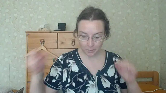 Smart Rose online show from May 31, 2:57 pm