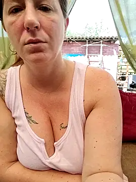 Snapshot of Natali_UA chatting on July 6, 8:22 am Natali UA online show from July 6, 8:22 am