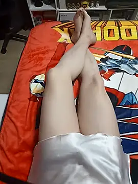 JulietteMaitresse online show from May 3, 8:09 am