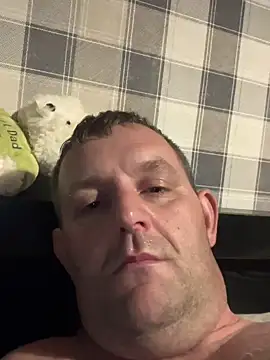 Snapshot of Eddieh2k7 chatting on October 10, 9:03 pm Eddieh2k7 online show from October 10, 9:03 pm