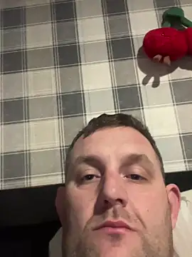 Snapshot of Eddieh2k7 chatting on March 2, 12:13 am Eddieh2k7 online show from March 2, 12:13 am