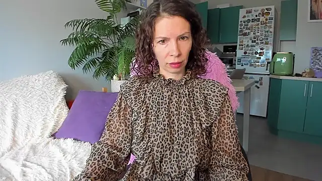 ChristinaGlory online show from May 30, 8:33 am