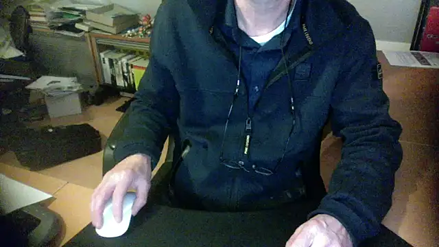 outlaw200 online show from December 2, 7:38 pm