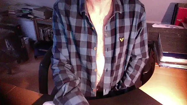 outlaw200 online show from January 15, 8:20 am