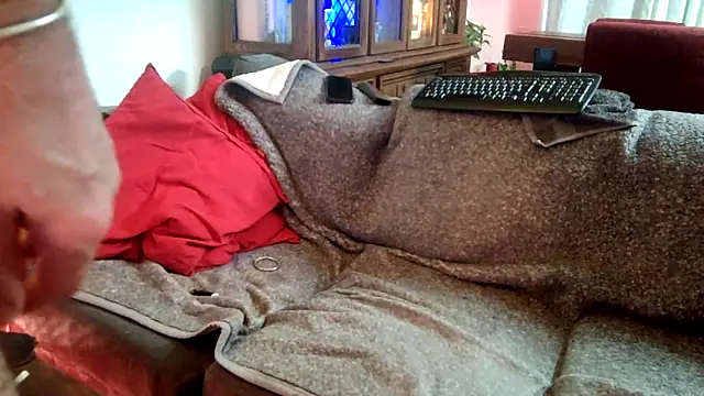 Snapshot of Truganini1 chatting on March 6, 4:30 am Truganini1 online show from March 6, 4:30 am