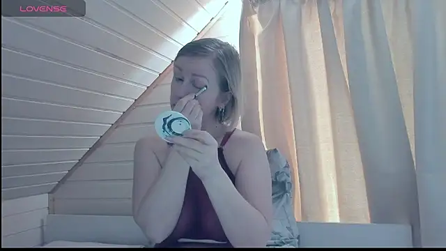 I AM MILF online show from February 5, 7:50 am