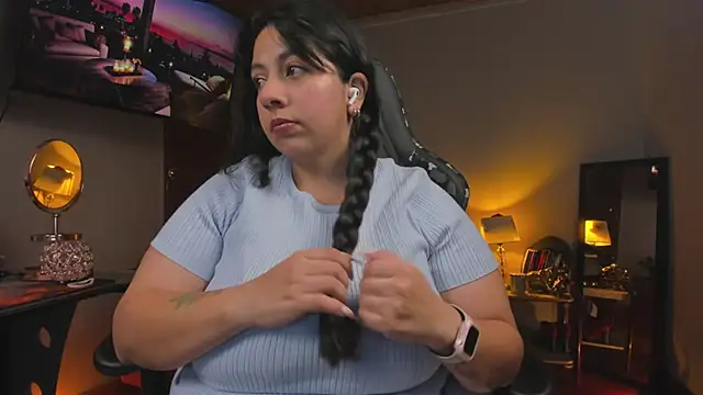 coraline latin online show from February 12, 12:05 am