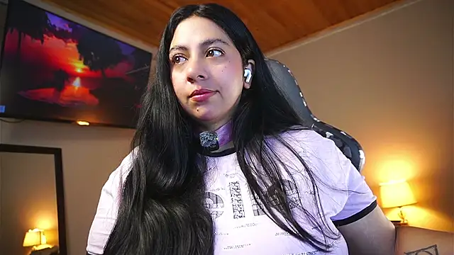 coraline latin online show from April 14, 12:55 pm