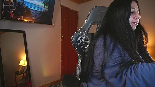 coraline latin online show from April 28, 12:32 pm