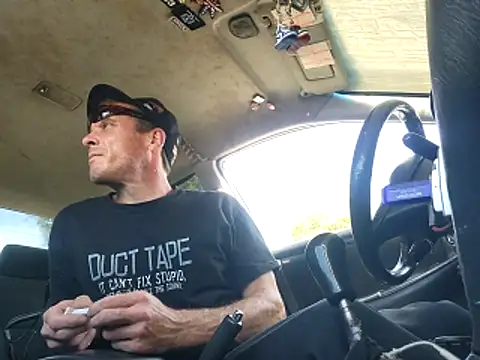 Snapshot of 415cali925 chatting on April 14, 9:32 pm 415cali925 online show from April 14, 9:32 pm