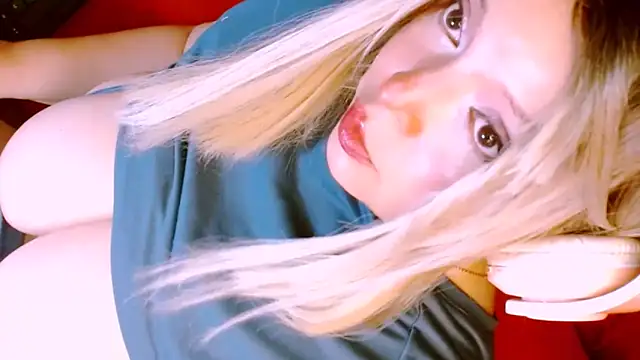 Honey Lucy1 online show from April 20, 1:30 am