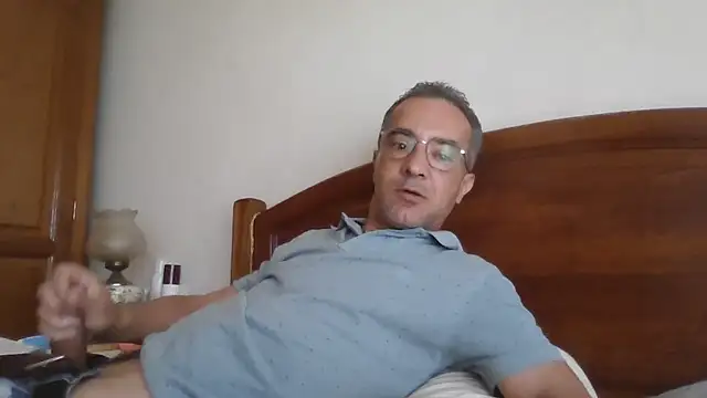CarlosRocha73 online show from May 25, 11:05 am