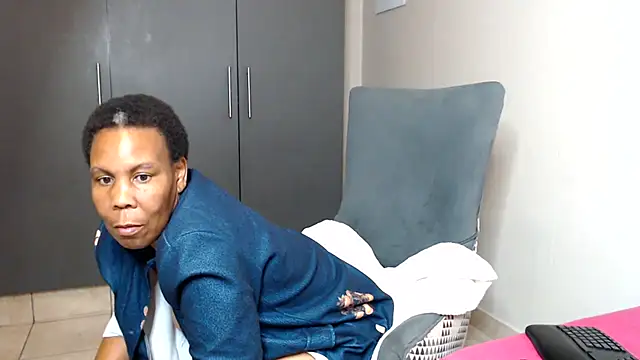 Snapshot of SuperNova40 chatting on March 16, 5:50 pm SuperNova40 online show from March 16, 5:50 pm