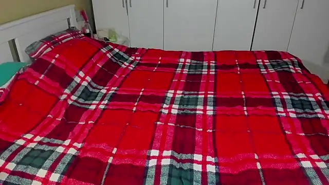 GoldCurves online show from October 27, 5:33 am