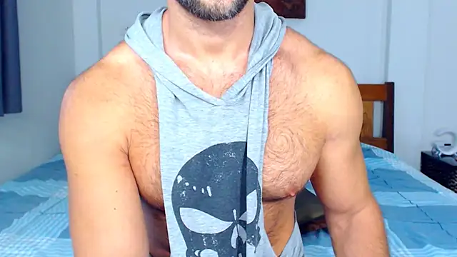 Snapshot of RONNIE_X chatting on October 13, 8:03 am RONNIE X online show from October 13, 8:03 am