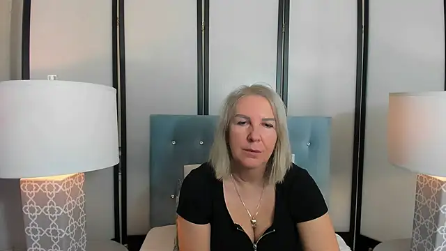 Snapshot of EricaTop chatting on January 12, 6:17 am EricaTop online show from January 12, 6:17 am