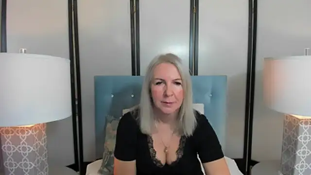 EricaTop online show from November 29, 6:05 am