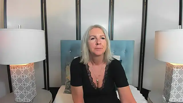 EricaTop online show from July 1, 7:02 pm