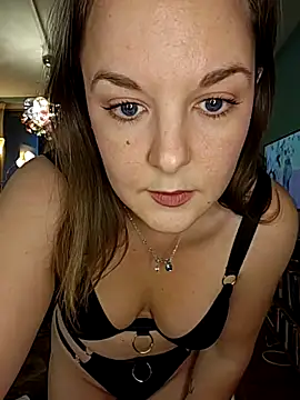 Snapshot of SwedishJennifer chatting on February 28, 4:08 pm SwedishJennifer online show from February 28, 4:08 pm