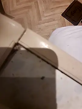 realeasy1 online show from September 19, 3:30 am