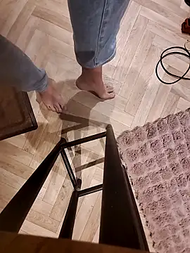 realeasy1 online show from September 21, 9:38 pm