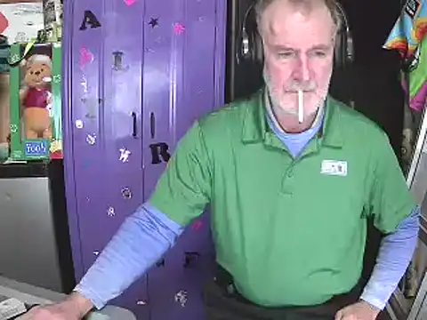 Sweet Sexy1963 online show from January 3, 5:06 am