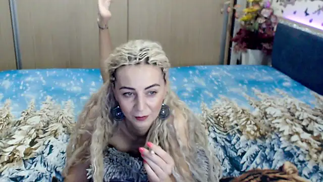 Snapshot of MirabelaSweet chatting on March 19, 6:46 am MirabelaSweet online show from March 19, 6:46 am