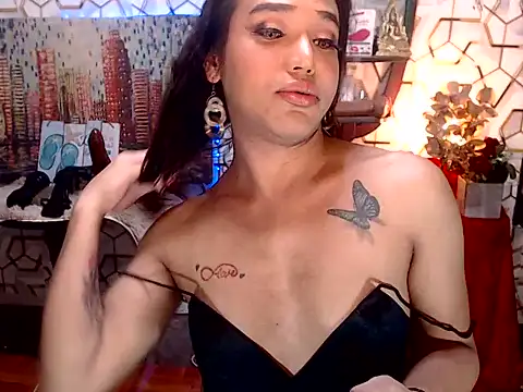 Snapshot of AsianMariaTs chatting on June 4, 2:23 pm AsianMariaTs online show from June 4, 2:23 pm