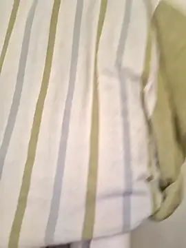 Snapshot of robertoluongo71 chatting on February 13, 1:51 pm robertoluongo71 online show from February 13, 1:51 pm