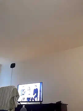 Snapshot of robertoluongo71 chatting on February 26, 9:03 pm robertoluongo71 online show from February 26, 9:03 pm